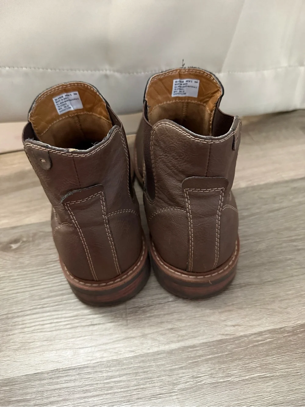 Dockers Men's Dark Brown Leather Chukka Boots